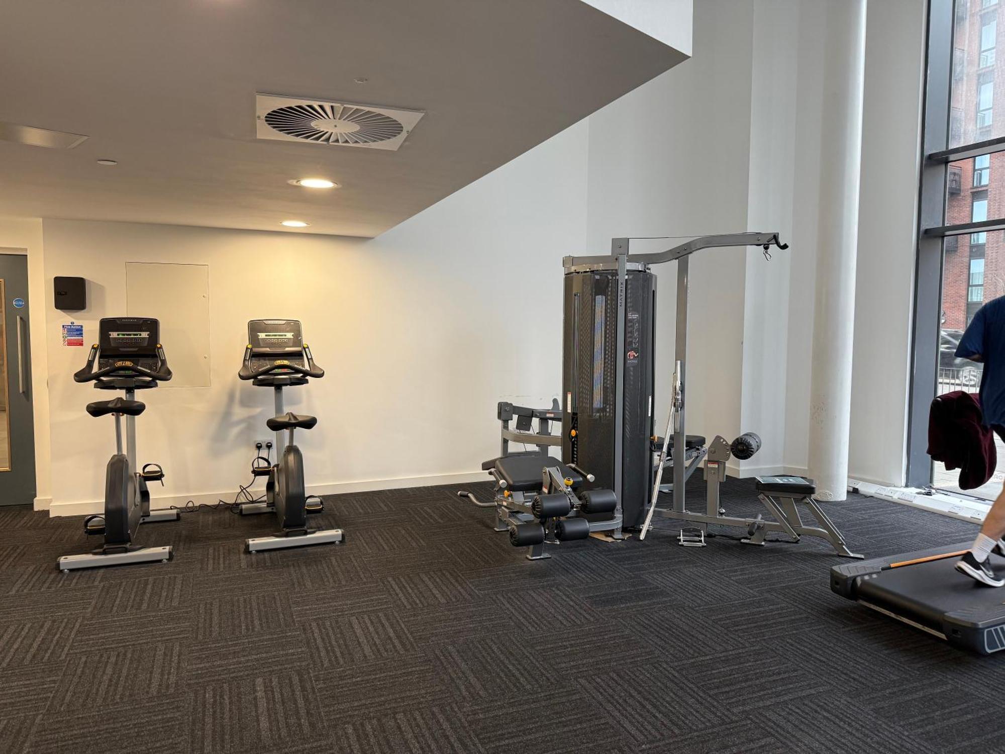 Modern 1-bed Near Centre, Arndale, Spinningfields, Mediacityuk, Old Trafford & Etihad, Sleeps 4, Netflix, Gym, Balcony, Nespresso Machine, Perfect For Long & Short Stays, Leisure, Contractors & Professionals! Appartamento Manchester