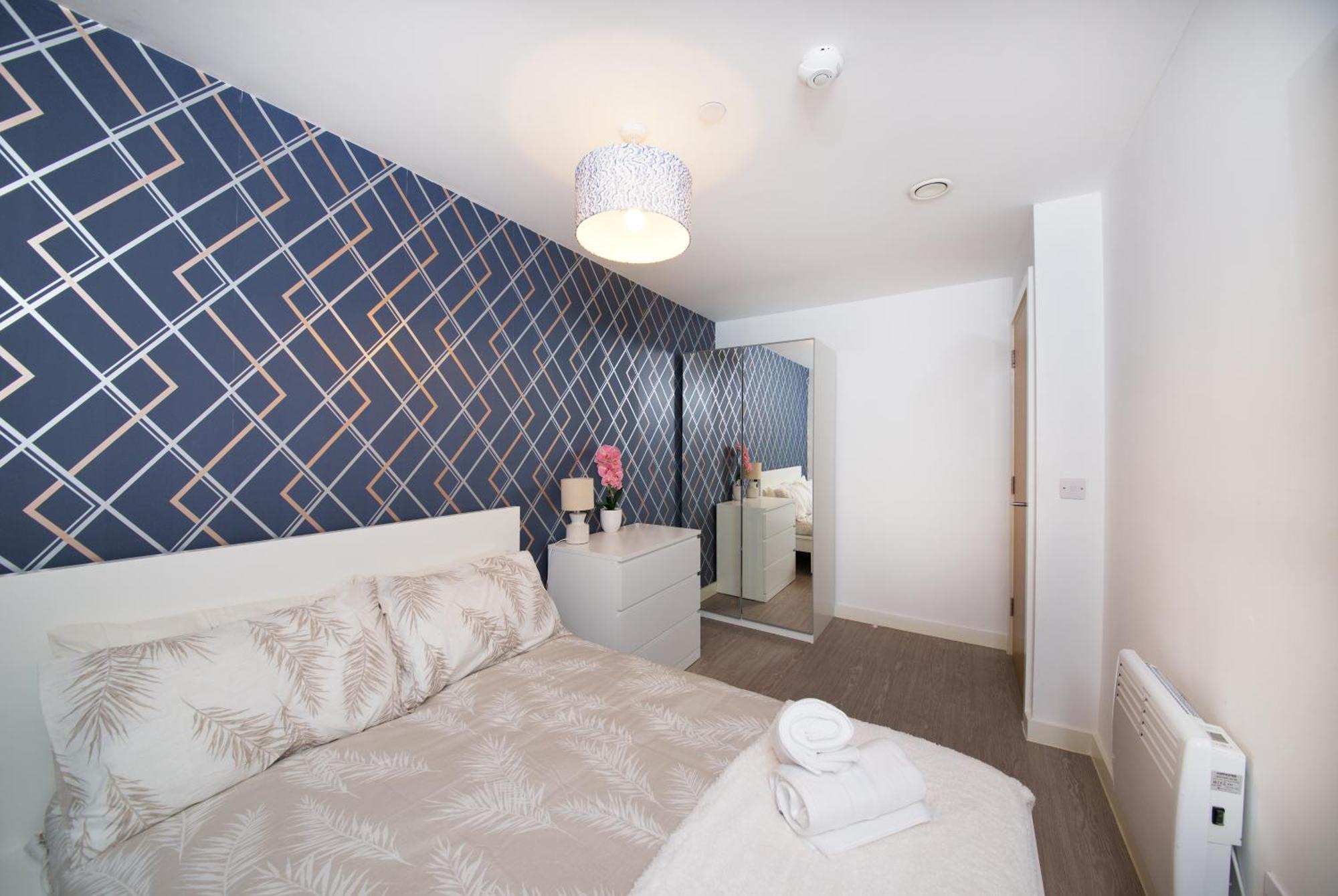 Modern 1-bed Near Centre, Arndale, Spinningfields, Mediacityuk, Old Trafford & Etihad, Sleeps 4, Netflix, Gym, Balcony, Nespresso Machine, Perfect For Long & Short Stays, Leisure, Contractors & Professionals! * Mánchester